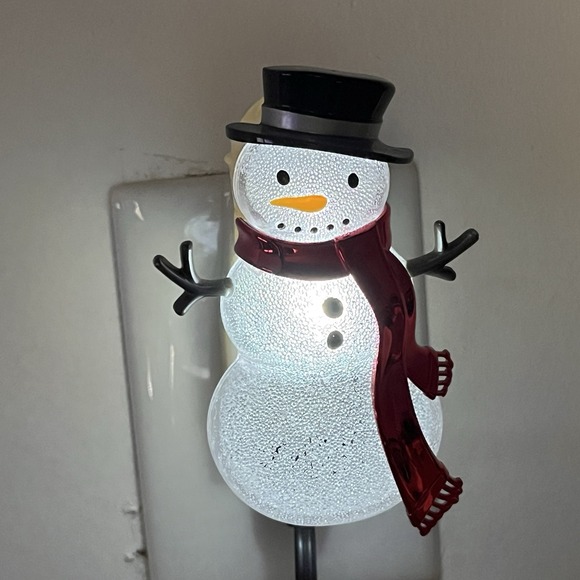Wallflowers Snowman Light Up Plug‎ in Diffuser Bath & Body Works Home - Picture 6 of 6